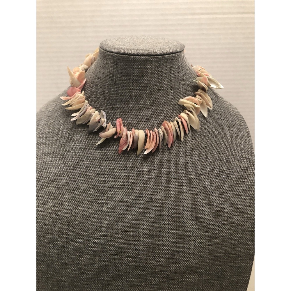 Vtg Pink White‎ Seashell Choker Necklace Natural Shell Fringe Beachy Boho 17in